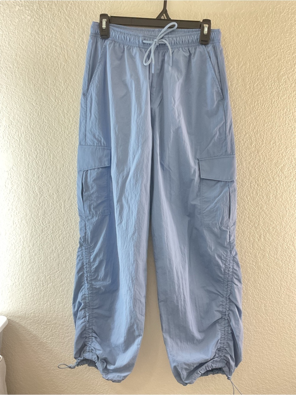 Gilly Hicks Active Adjustable Hem Cargo Parachute Pants Slate Cloud Blue